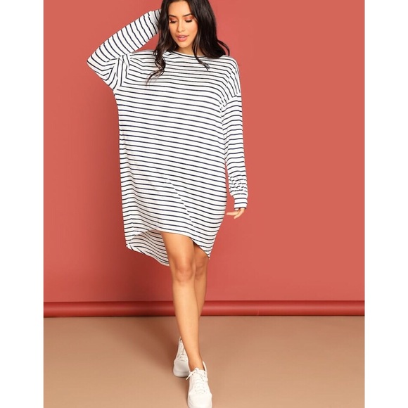 Dresses & Skirts - BOGOFREE! Slouchy Striped Navy & White Dress